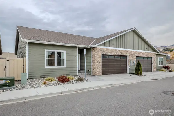 211 21st Street Nw, East Wenatchee, WA 98802