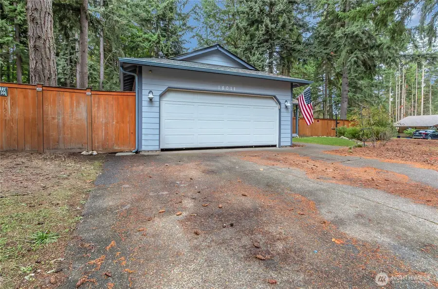 18011 Clear Lake Blvd Se, Yelm, WA 98597 - Image #2