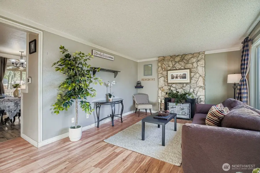 15303 11th Avenue Ct E, Tacoma, WA 98445 - Image #3