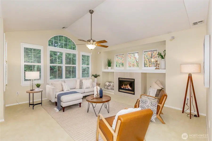 5500 Harbour Pointe Boulevard #B202, Mukilteo, WA 98275 - Image #2