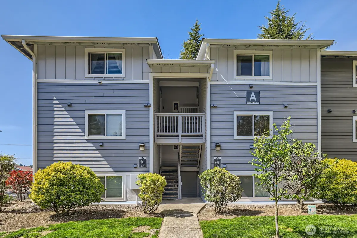 14002 NE 181st Place #A302, Woodinville, WA 98072 - Image #1