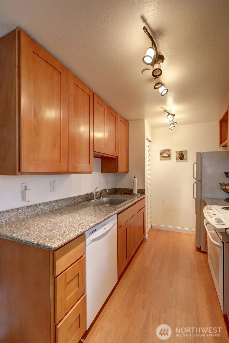 11424 SE 257th Place #F108, Kent, WA 98030 - Image #2