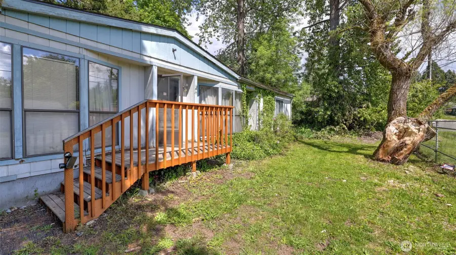 1810 S 27th Street, Renton, WA 98055 - Image #3