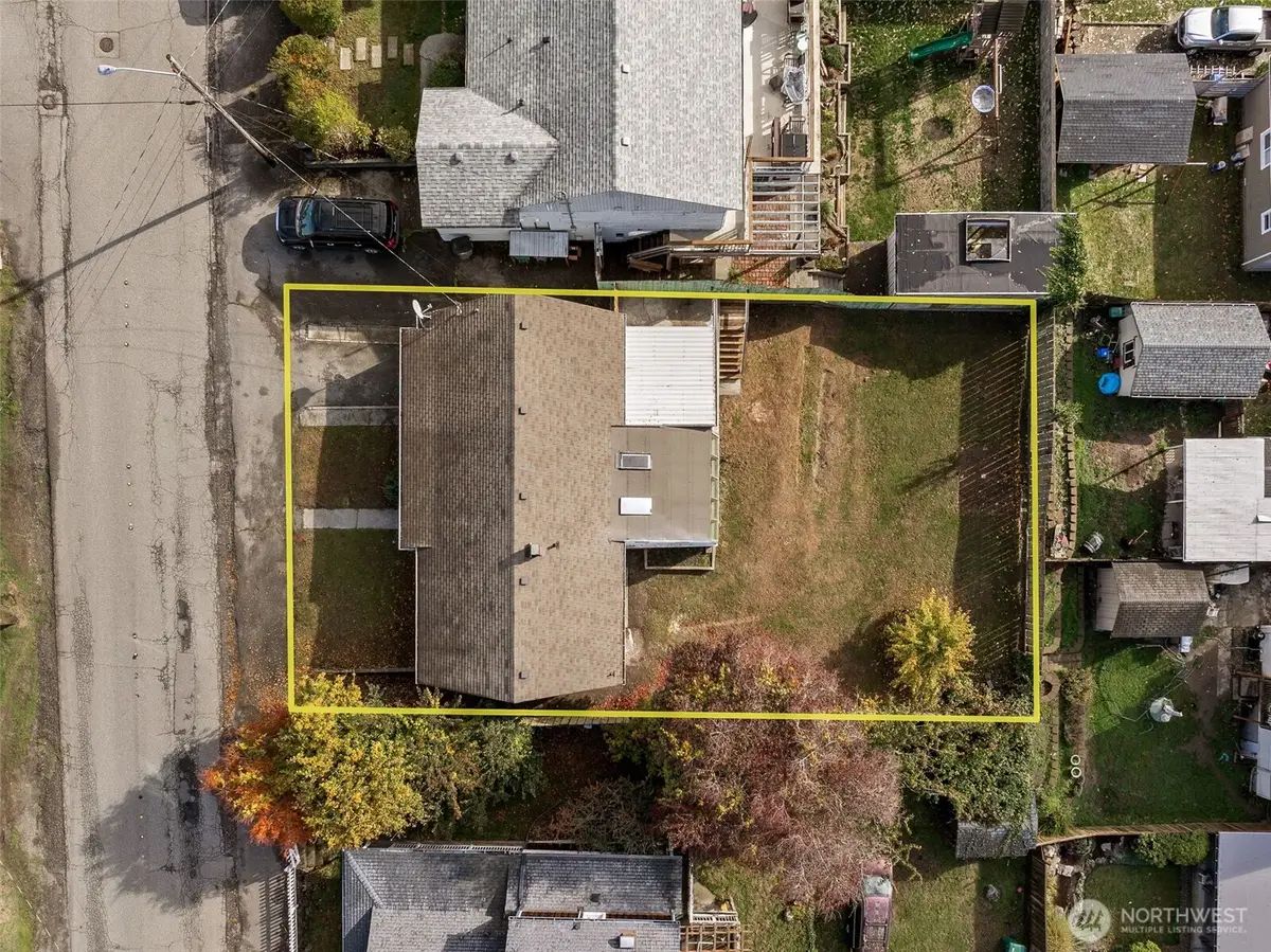 2013 E 16th Street, Bremerton, WA 98310 - Image #1