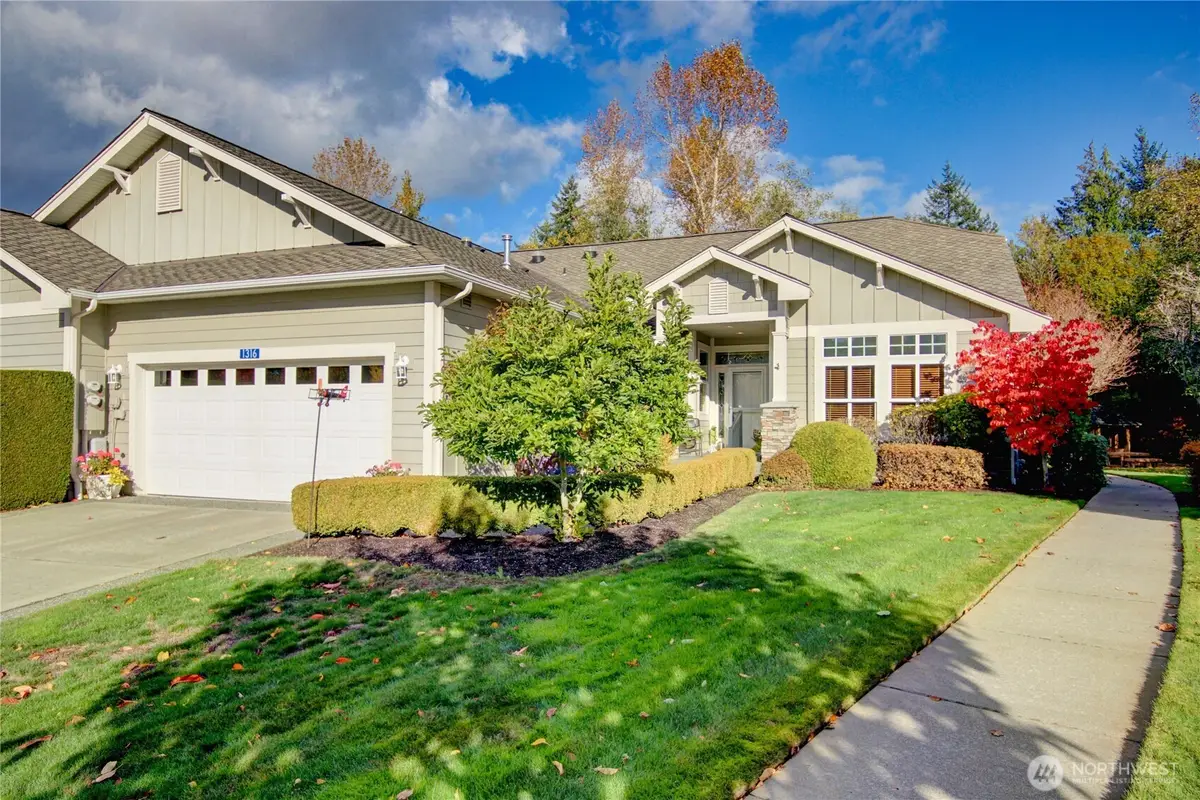 1316 Eagle Ridge Drive #4, Mount Vernon, WA 98274 - Image #1