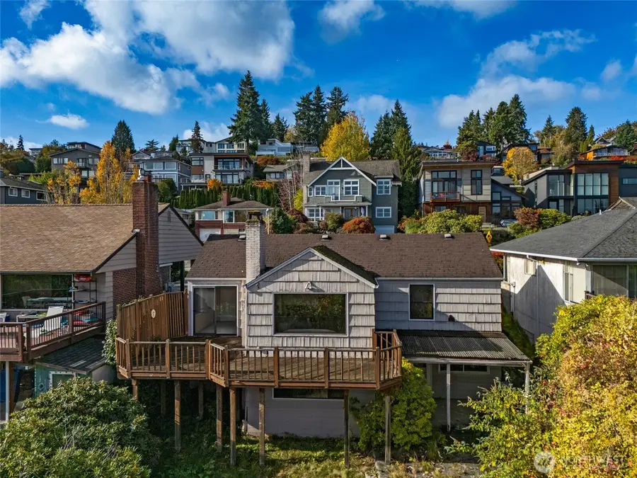 7332 58th Avenue Ne, Seattle, WA 98115 - Image #2