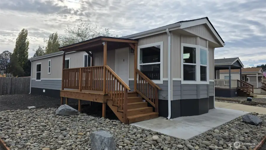 2010 Broadway Avenue #38, Hoquiam, WA 98550 - Image #2