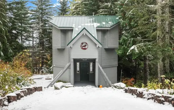 180 Chamonix Place, Snoqualmie Pass, WA 98068