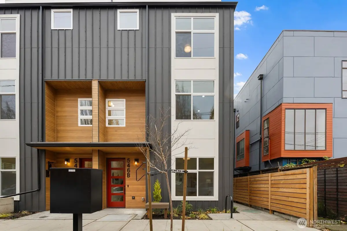 546 S Cloverdale Street #B, Seattle, WA 98108 - Image #1