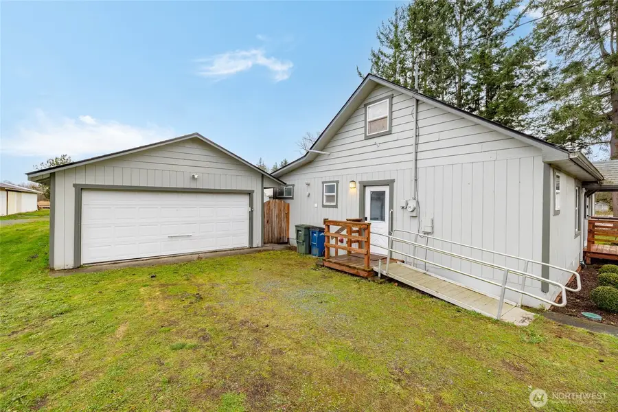 879 N Fruitdale Road, Sedro Woolley, WA 98284 - Image #3