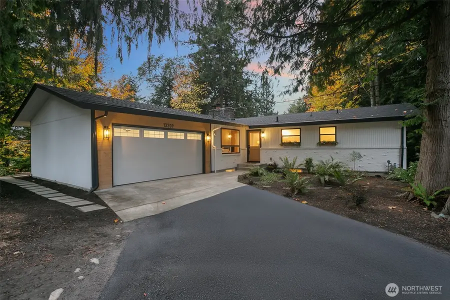 13209 69th Avenue Ne, Kirkland, WA 98034 - Image #2