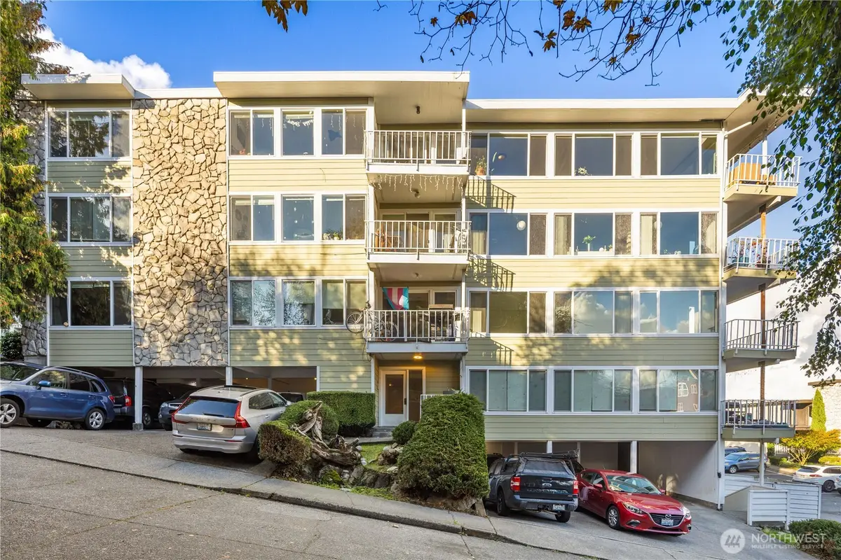 3600 25th Avenue W, Seattle, WA 98199 - Image #1