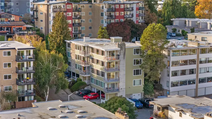 3600 25th Avenue W, Seattle, WA 98199 - Image #3