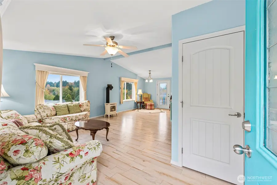 2322 44th Lane Sw, Tumwater, WA 98512 - Image #3