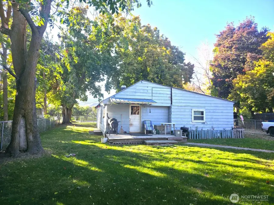 44 Weatherstone Road, Omak, WA 98841 - Image #2