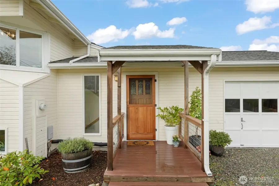 650 NE Otis Street, Coupeville, WA 98239 - Image #2