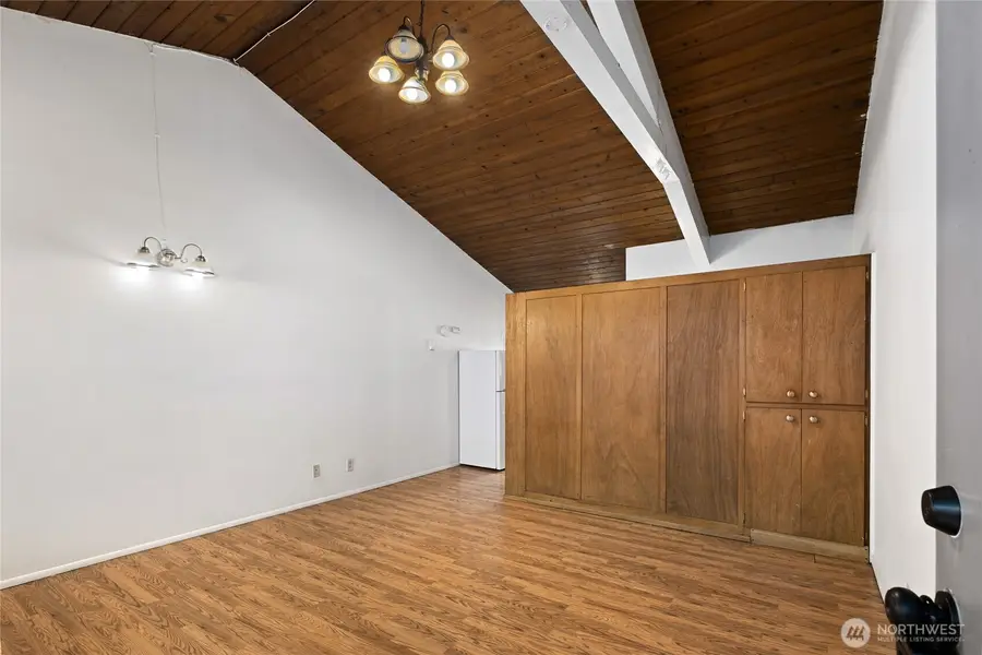 1718 Summit Avenue, Seattle, WA 98122 - Image #3