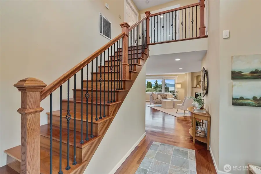 9903 View Street W, University Place, WA 98466 - Image #2