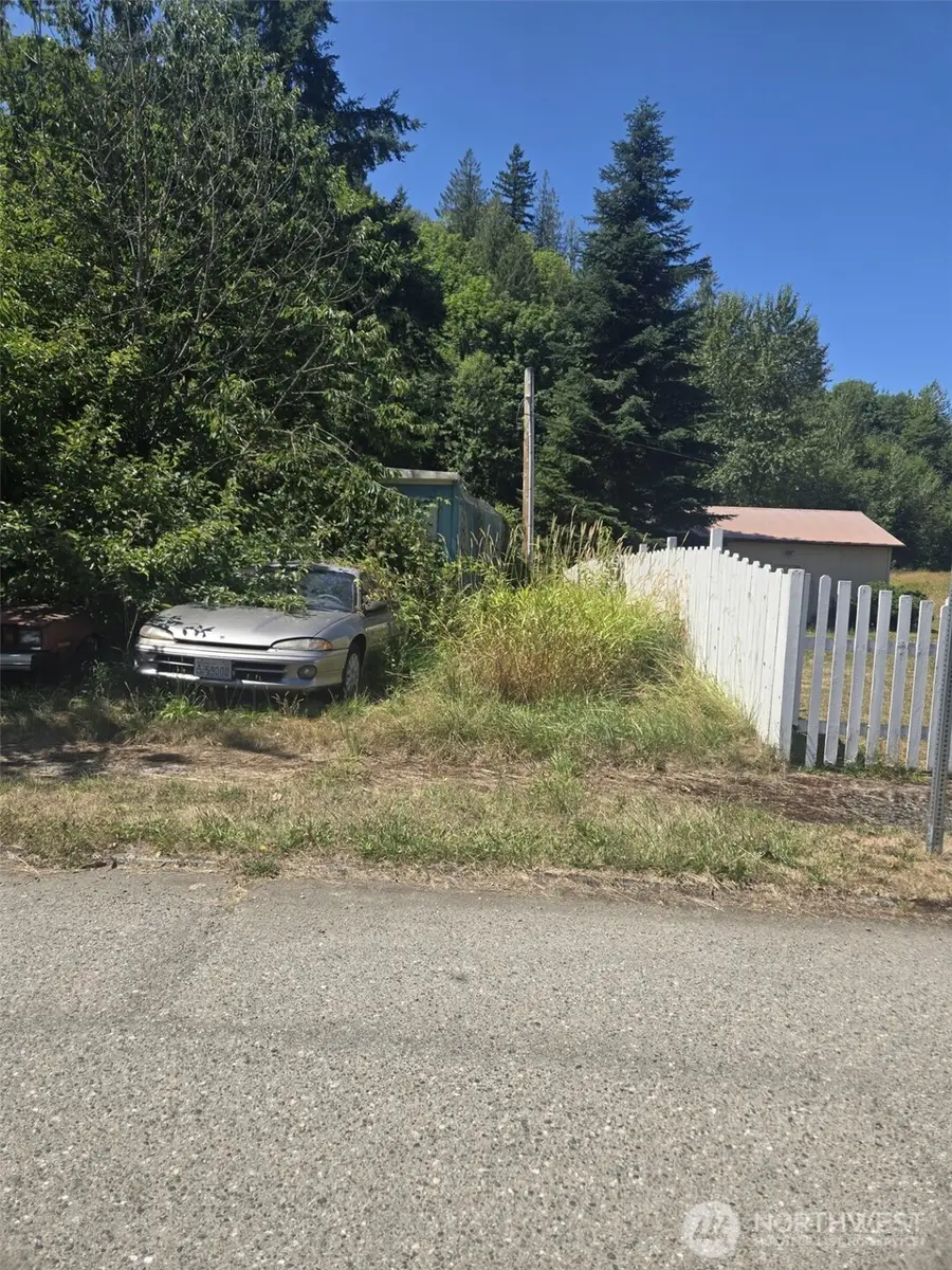 7468 Mill Avenue, Concrete, WA 98237 - Image #2