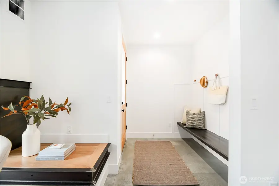 6816 128th Avenue Ne, Kirkland, WA 98033 - Image #3