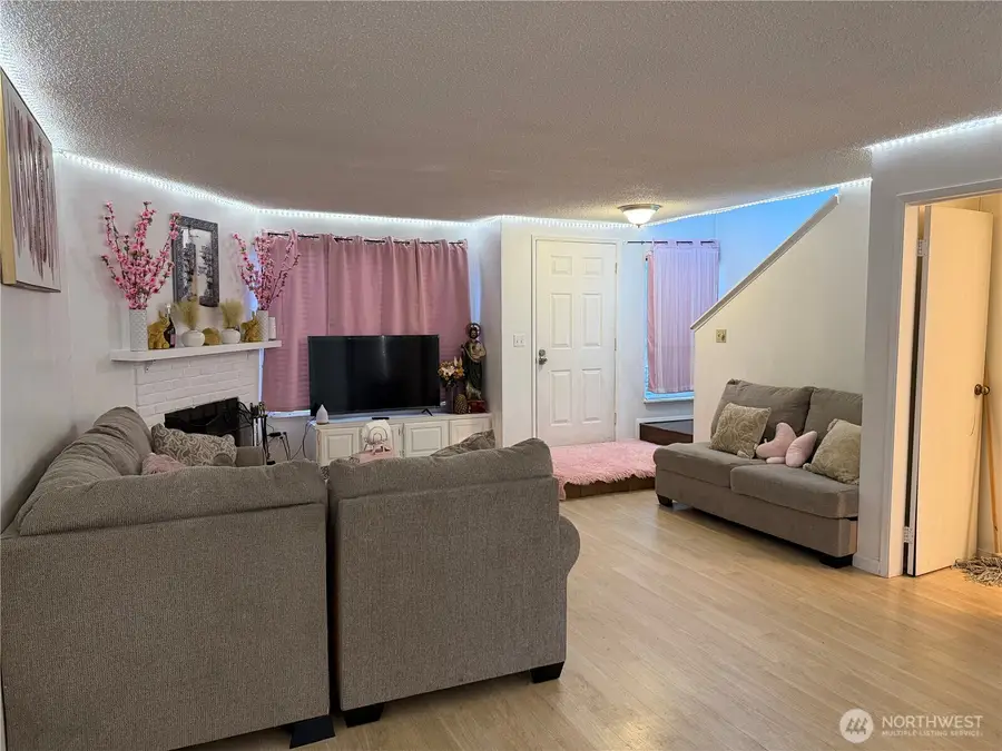 8408 18th Avenue W #2-104, Everett, WA 98204 - Image #3