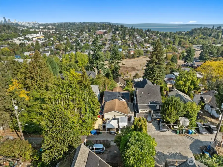 3925 S Americus Street, Seattle, WA 98118 - Image #2