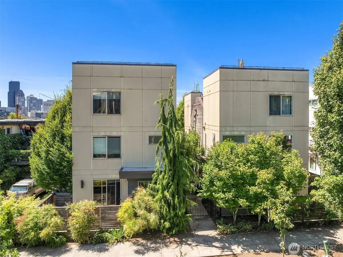 933 16th Avenue, Seattle, WA 98122 - Image #1