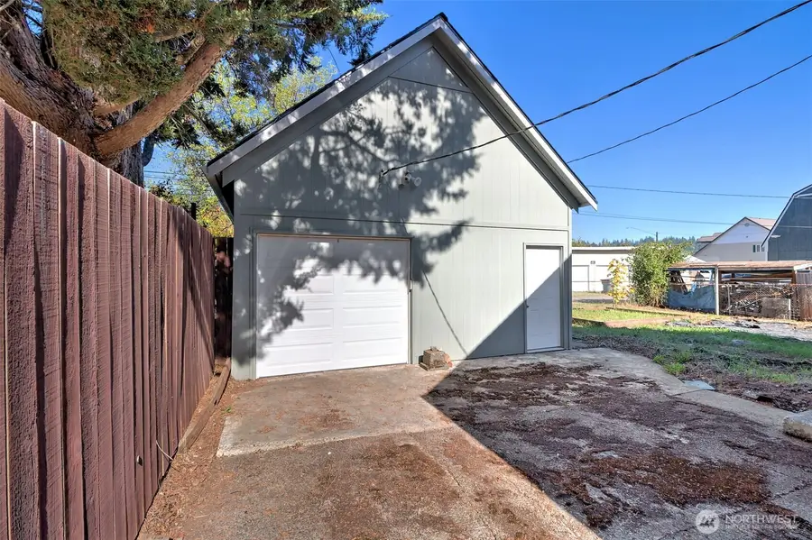 1018 W Cota Street, Shelton, WA 98584 - Image #3