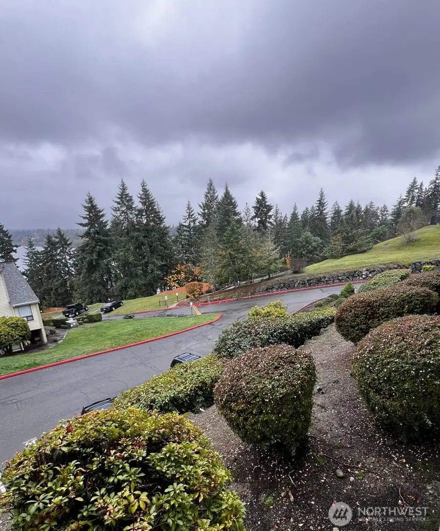 1735 W Sunn Fjord Lane #I-104, Bremerton, WA 98312 - Image #3