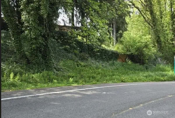 5311 Slade Way, Tukwila, WA 98168