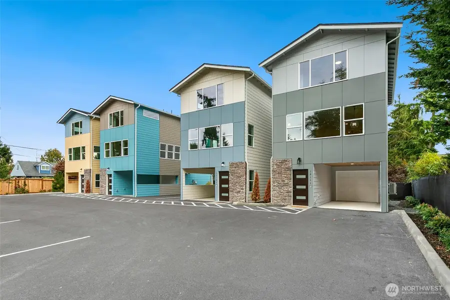 12107 E Gibson Road, Everett, WA 98204 - Image #2