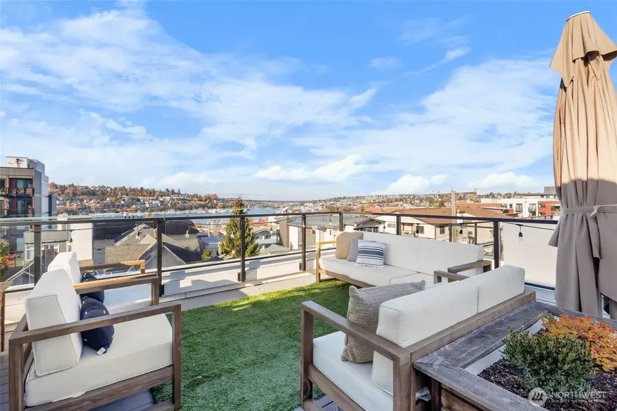 2212 Franklin Avenue E #B, Seattle, WA 98102 - Image #2