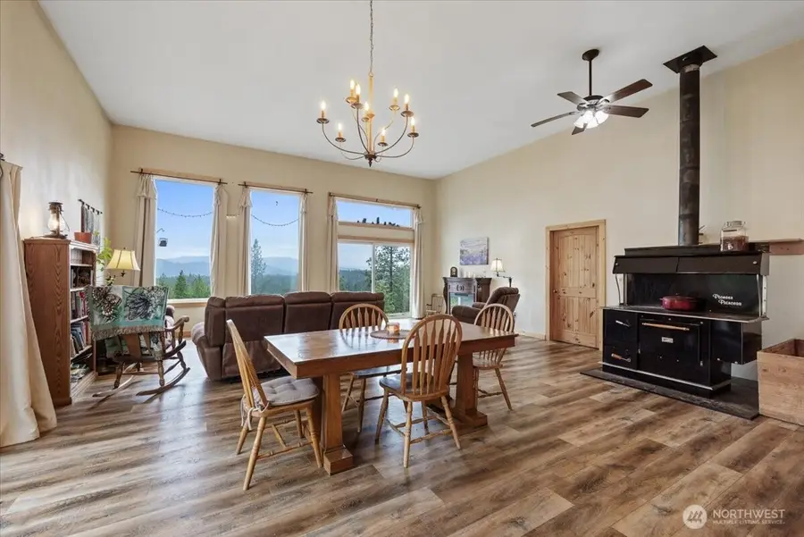 2559 United Copper Mine Rd, Chewelah, WA 99109 - Image #3