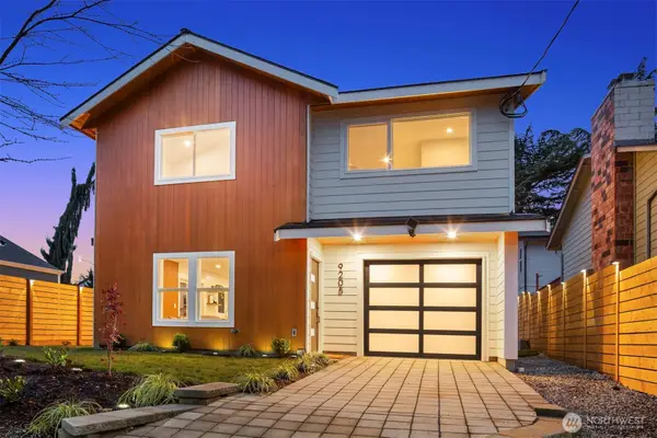 9205 Evanston Avenue N, Seattle, WA 98103