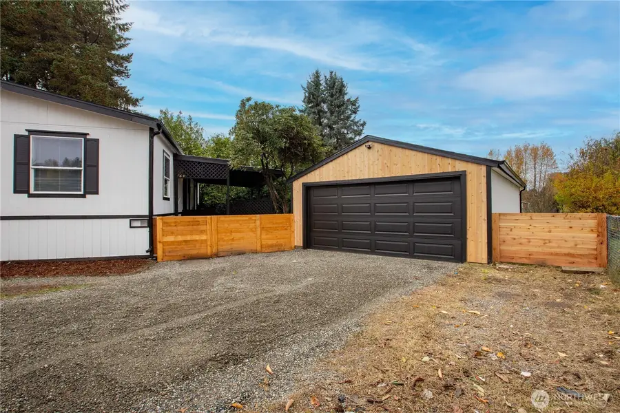 813 Nisqually Park Drive Se, Olympia, WA 98513 - Image #2
