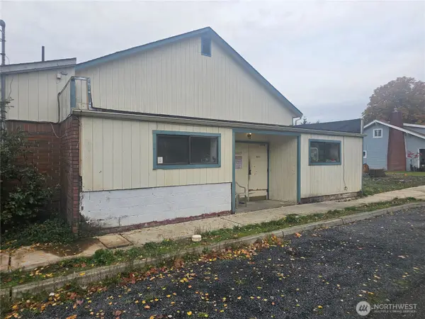 1009 First Street, Winlock, WA 98596