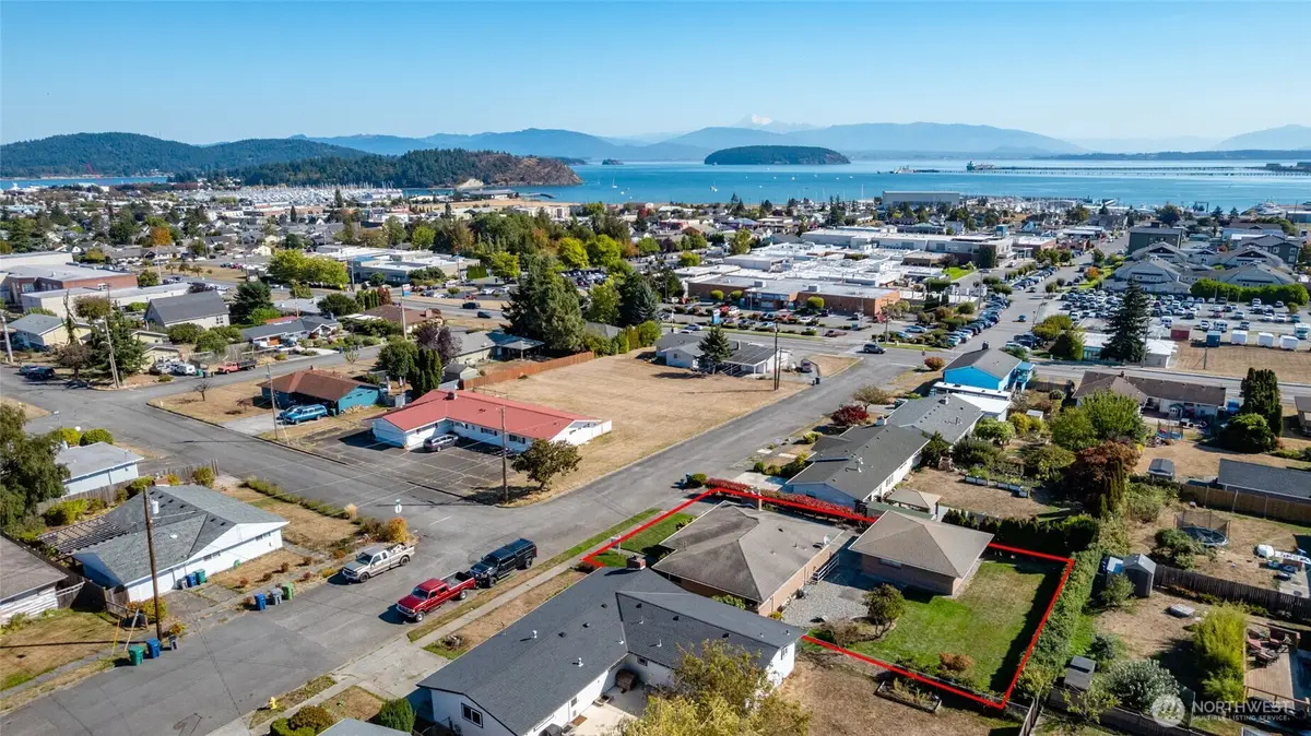 1307 26th Street, Anacortes, WA 98221 - Image #1
