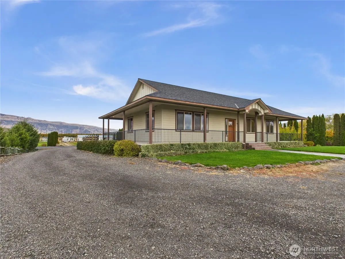 650 S Van Well Avenue, East Wenatchee, WA 98802 - Image #1