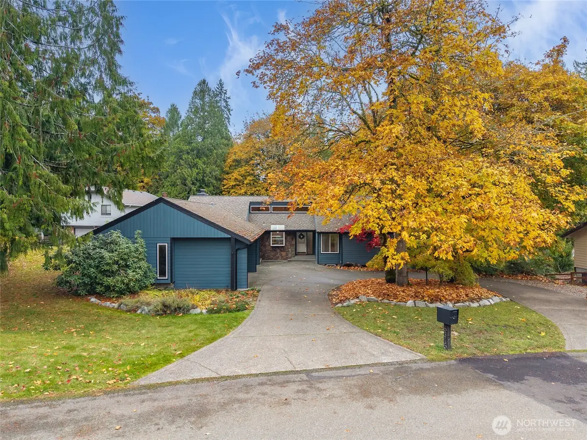 6315 Tamoshan Drive Nw, Olympia, WA 98502 - Image #1