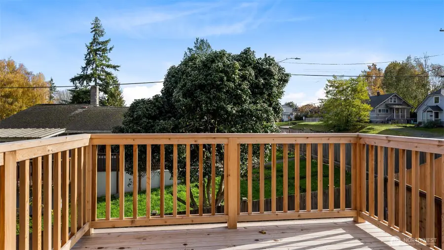 3205 19th Street, Everett, WA 98201 - Image #2
