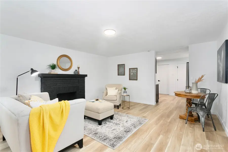 1122 Hewitt Avenue, Bremerton, WA 98337 - Image #3