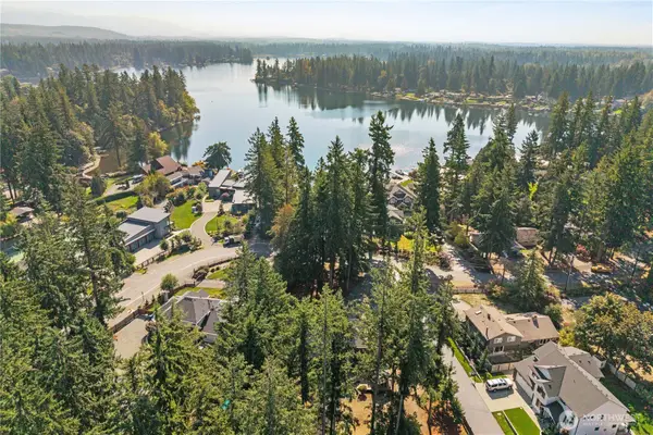 22314 SE 290th Street, Black Diamond, WA 98010