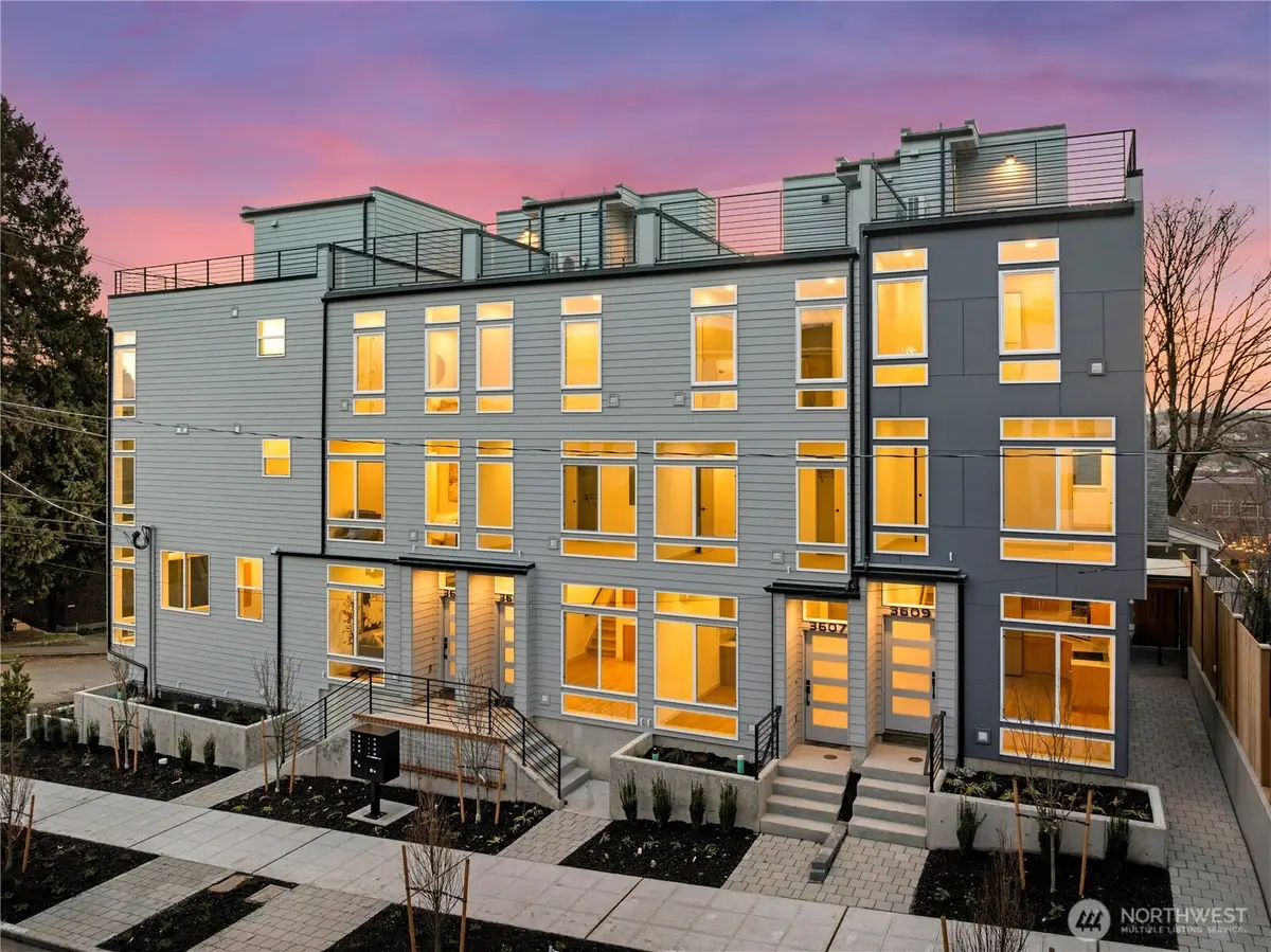 3605 Linden Avenue N, Seattle, WA 98103 - Image #1