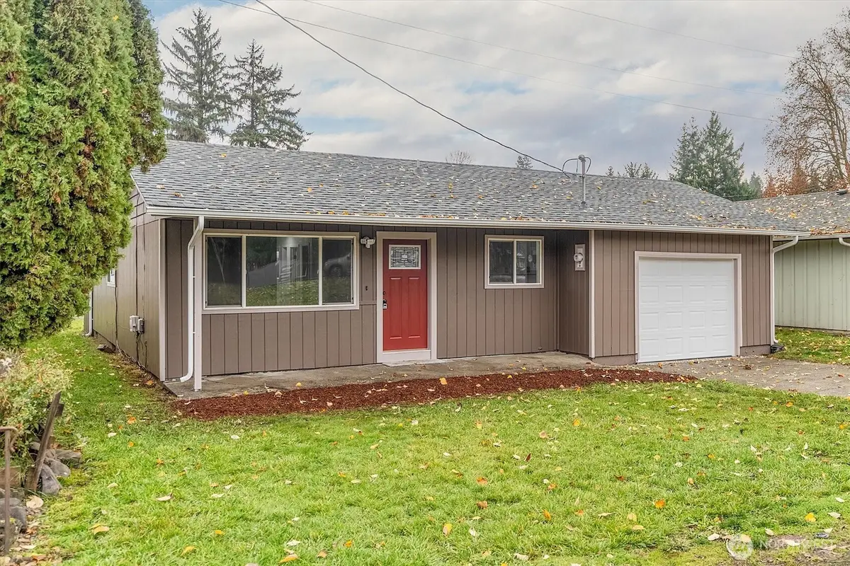 1114 N 1st Avenue, Kelso, WA 98626 - Image #1