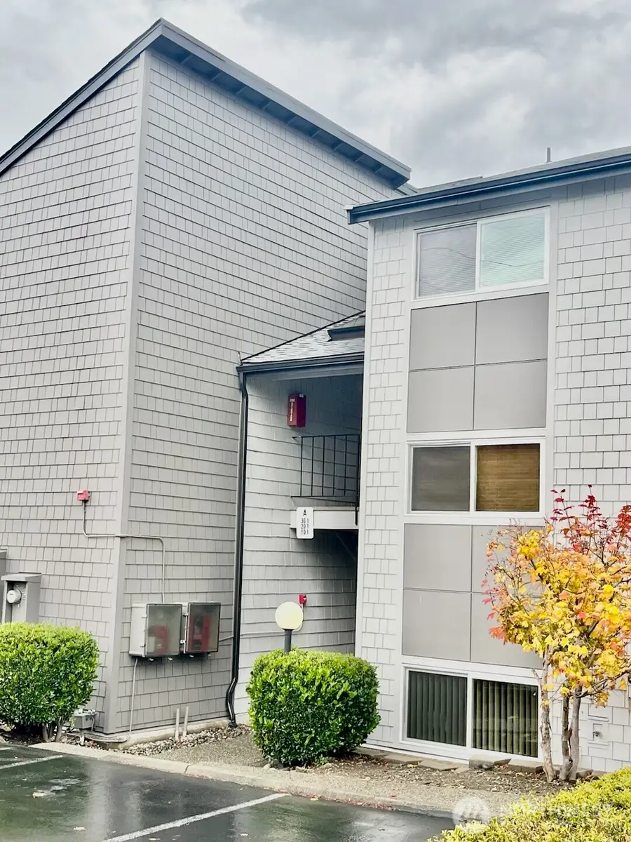 2020 S Grant Avenue #A302, Renton, WA 98055 - Image #2