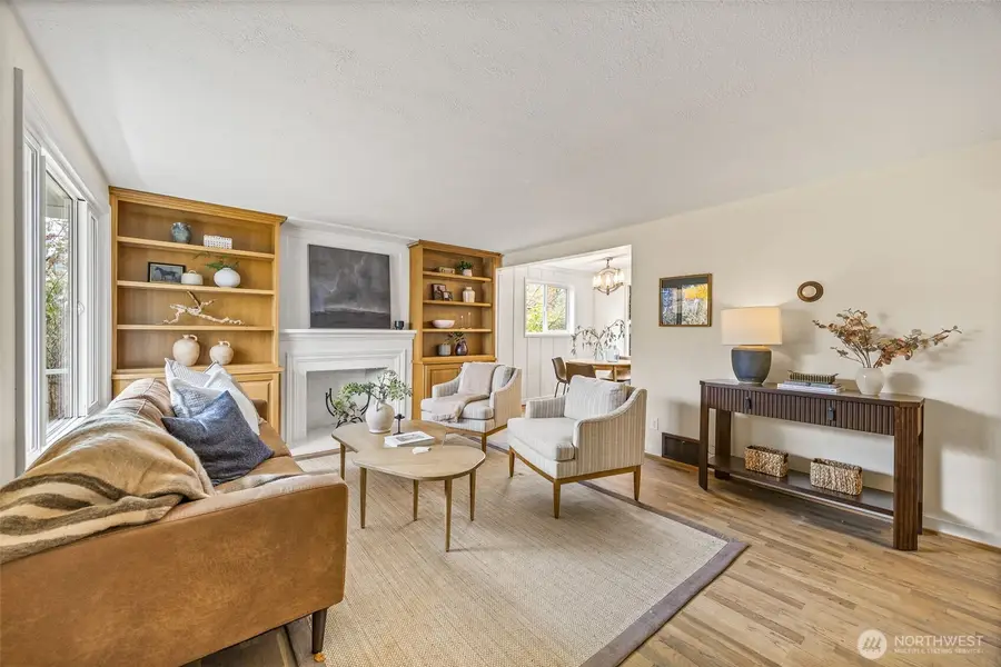 638 N Skyline Drive, Tacoma, WA 98406 - Image #3