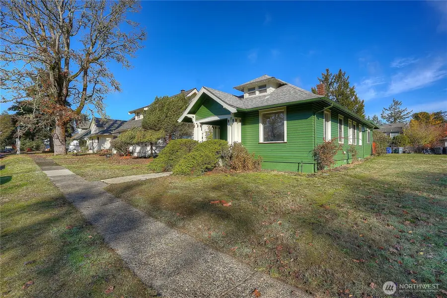 205 Brandywine Ave, Dupont, WA 98327 - Image #2