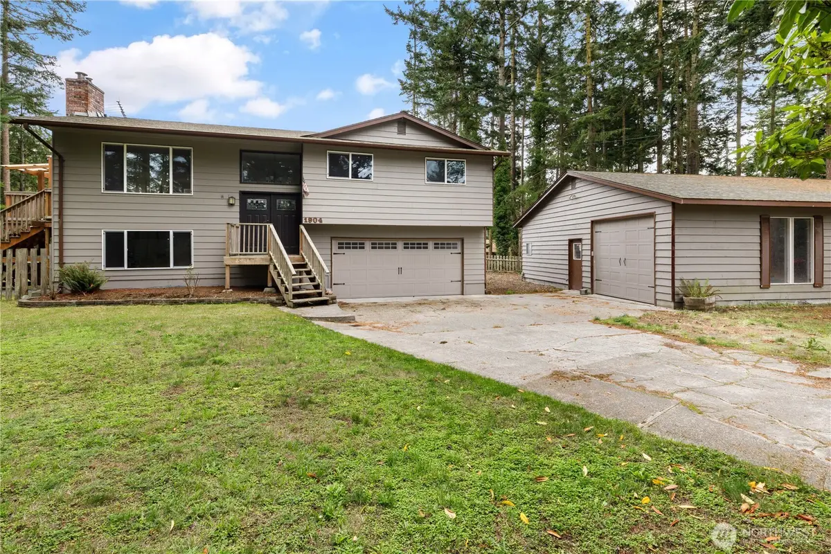 1904 Fir Woods Place, Oak Harbor, WA 98277 - Image #1