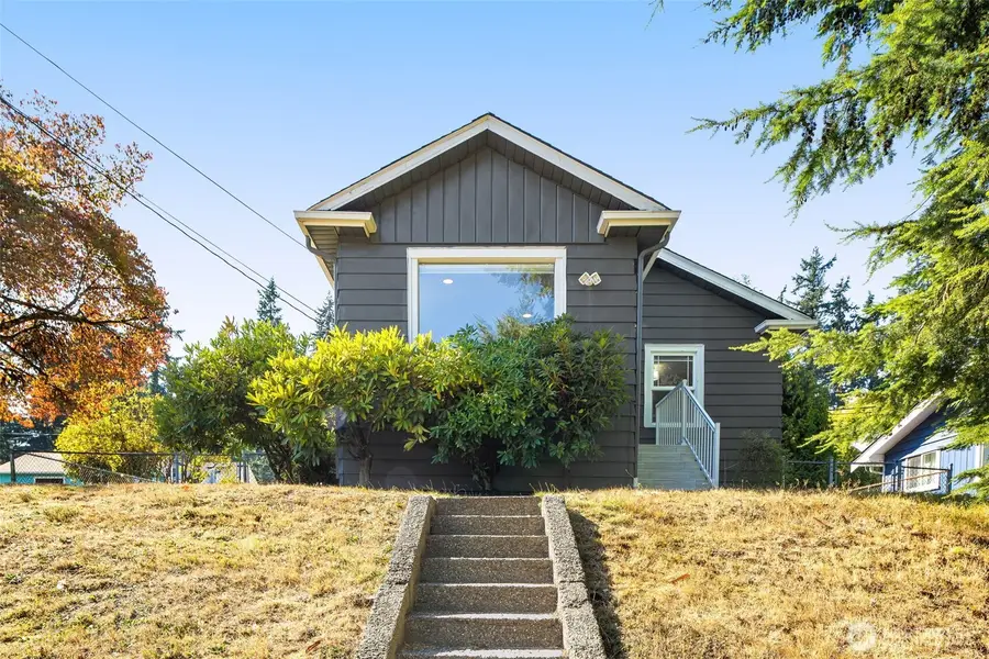 5620 Wetmore Avenue, Everett, WA 98203 - Image #2