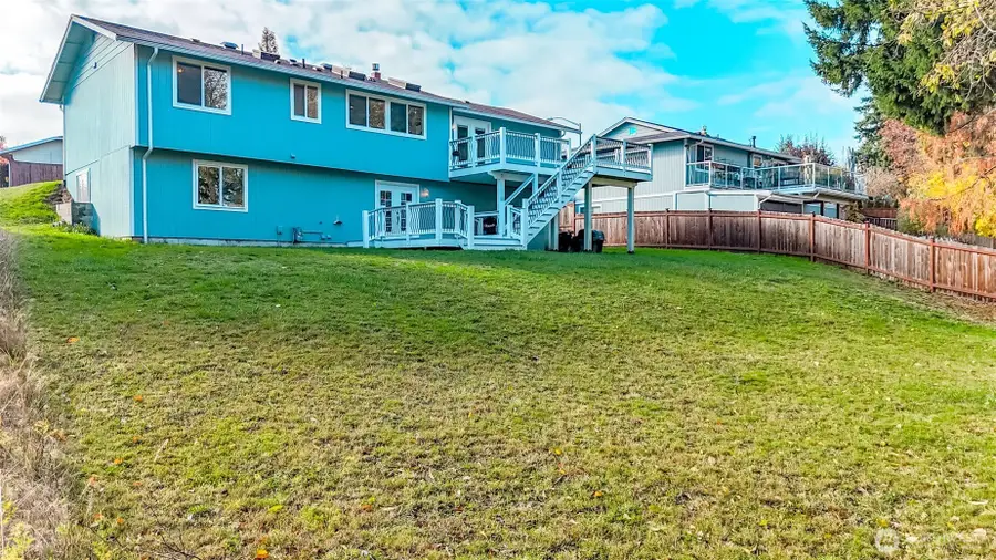 2211 24th Avenue Se, Puyallup, WA 98374 - Image #3